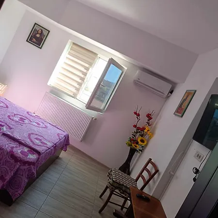 Appartamento Nico Năvodari